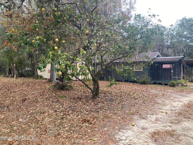 8093 BREEZY POINT Road E, Melrose, FL 32666