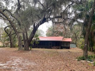 8093 BREEZY POINT Road E, Melrose, FL 32666