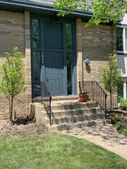 1963 Ammer Ridge Court 102, Glenview, IL 60025
