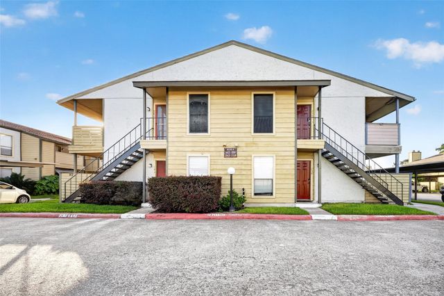 15534 Zabolio Drive 143, Houston, TX 77598