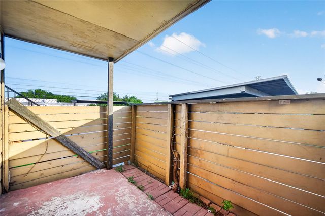15534 Zabolio Drive 143, Houston, TX 77598