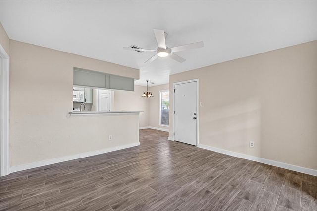15534 Zabolio Drive 143, Houston, TX 77598