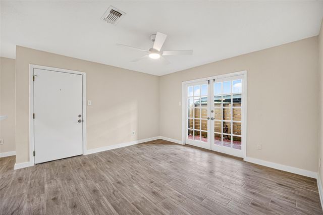 15534 Zabolio Drive 143, Houston, TX 77598