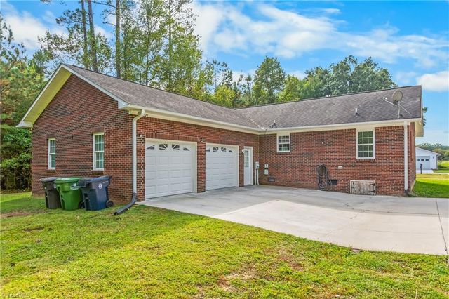 715 Archdale Drive, Lexington, NC 27292