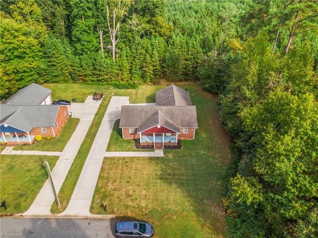 715 Archdale Drive, Lexington, NC 27292
