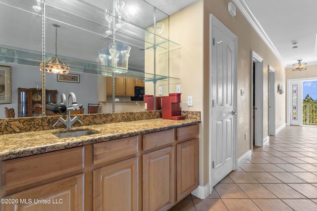 1453 E Beach Boulevard, 306, Pass Christian, MS 39571