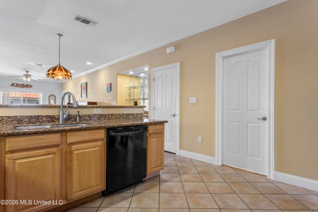 1453 E Beach Boulevard, 306, Pass Christian, MS 39571