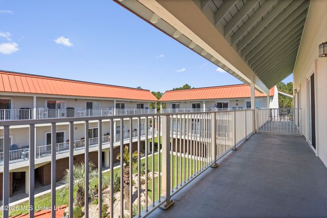 1453 E Beach Boulevard, 306, Pass Christian, MS 39571