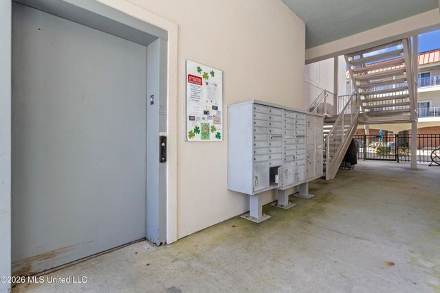 1453 E Beach Boulevard, 306, Pass Christian, MS 39571