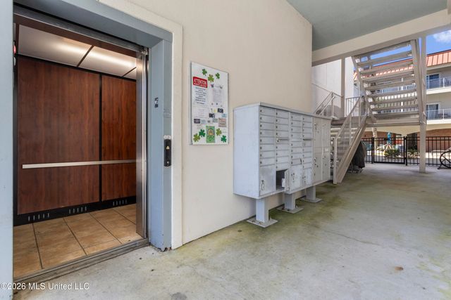 1453 E Beach Boulevard, 306, Pass Christian, MS 39571