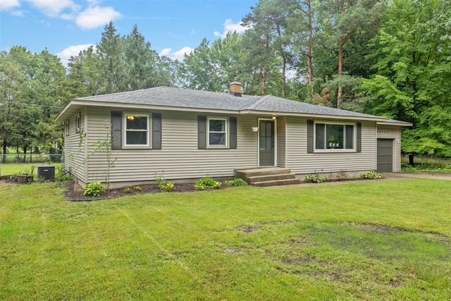 14725 James Street, Holland, MI 49424