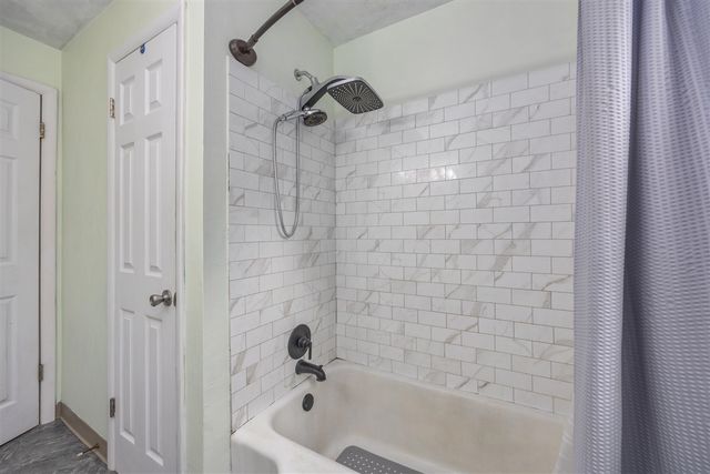 14725 James Street, Holland, MI 49424