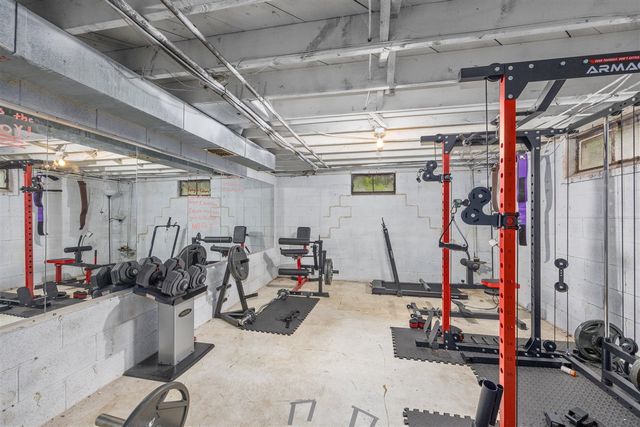 14725 James Street, Holland, MI 49424