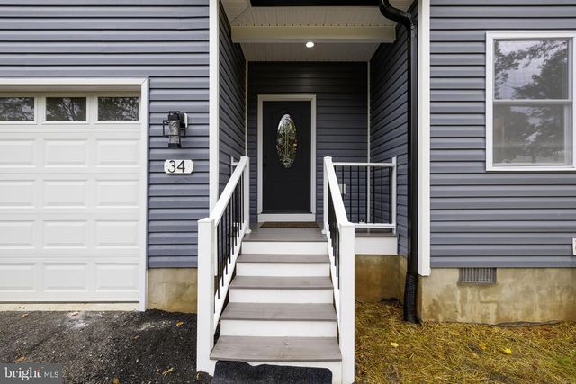 34 CIRCLE LN, Colonial Beach, VA 22443