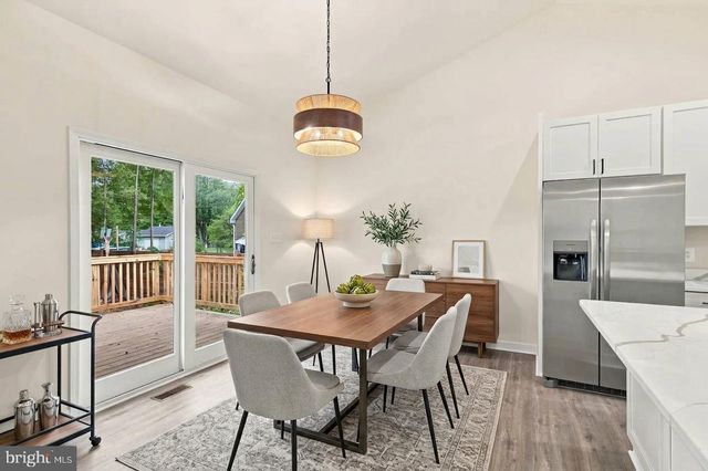 34 CIRCLE LN, Colonial Beach, VA 22443