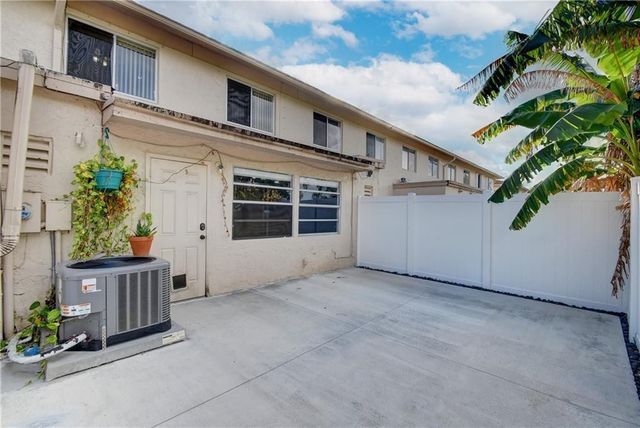 1759 NW 80th Avenue E, Margate, FL 33063