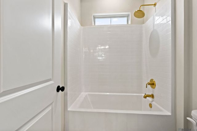 5131 Oakwater Alley, Gonzales, LA 70737