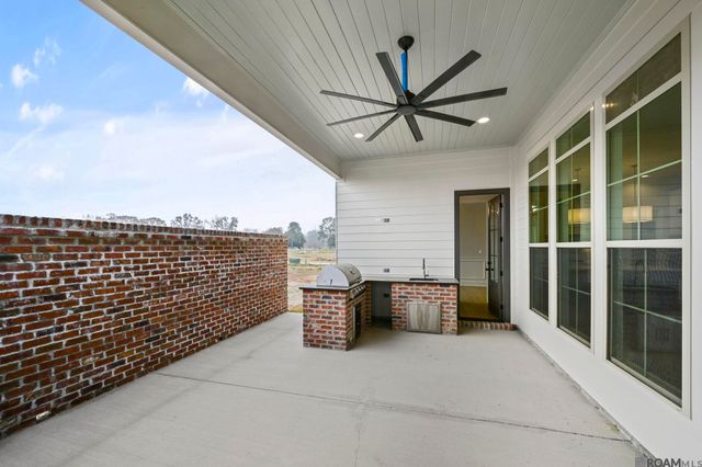 5131 Oakwater Alley, Gonzales, LA 70737