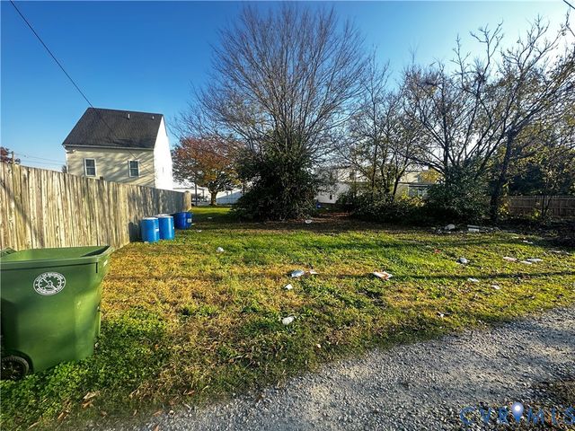 1822 30th St, Richmond, VA 23223