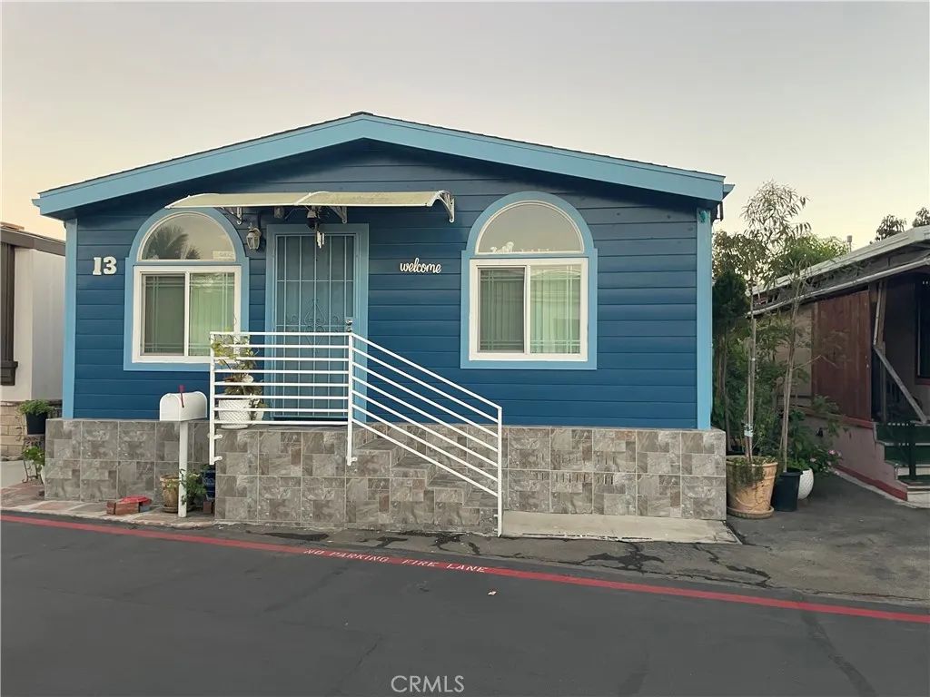 2191 Harbor 13, Costa Mesa, CA 92627