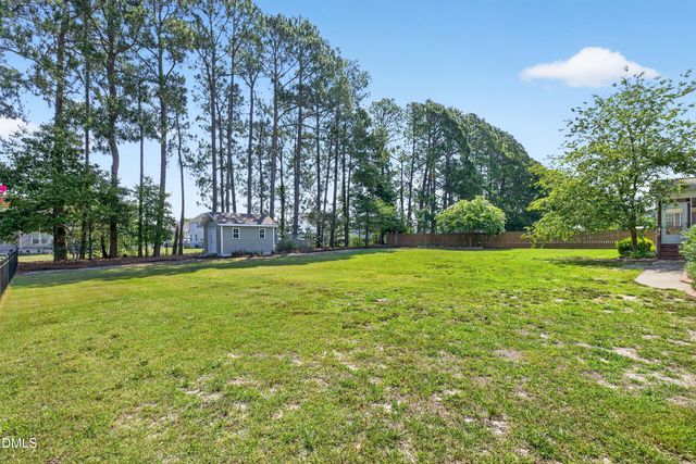 160 Adams Pointe Court, Angier, NC 27501