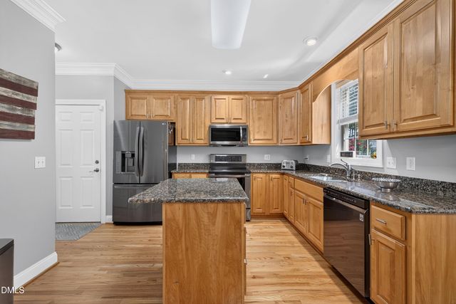 160 Adams Pointe Court, Angier, NC 27501