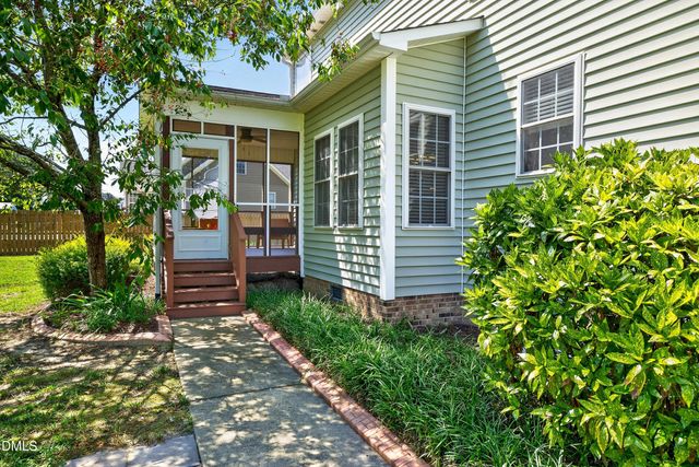 160 Adams Pointe Court, Angier, NC 27501