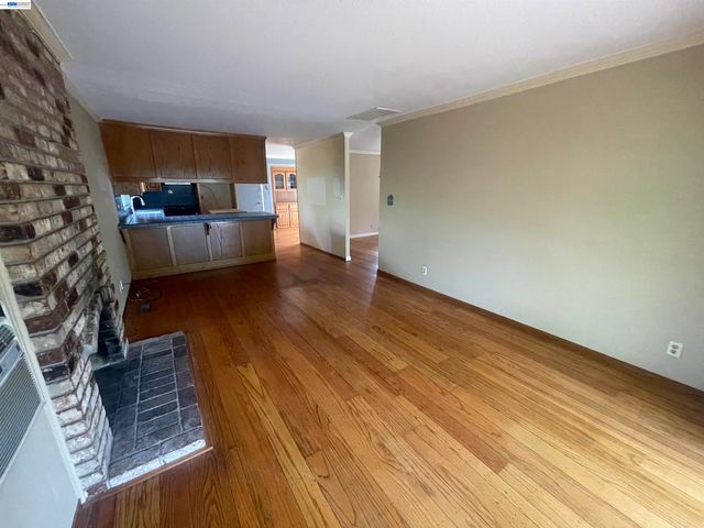 7819 Highland Oaks Dr, Pleasanton, CA 94588