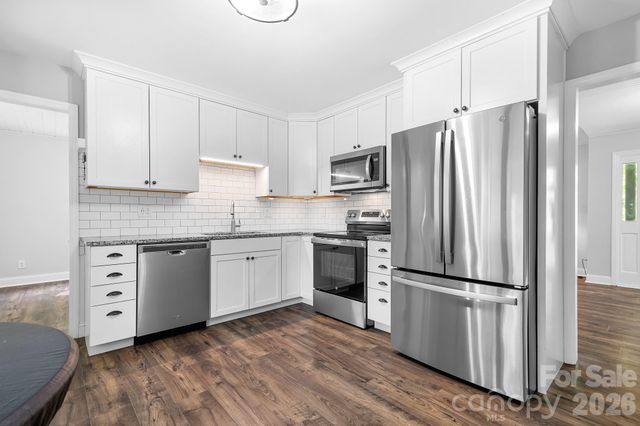 204 Nottingham Drive, Huntersville, NC 28078