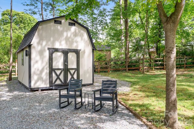 204 Nottingham Drive, Huntersville, NC 28078