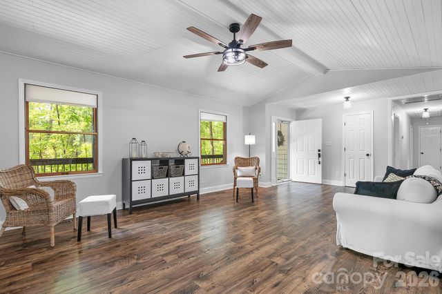 204 Nottingham Drive, Huntersville, NC 28078