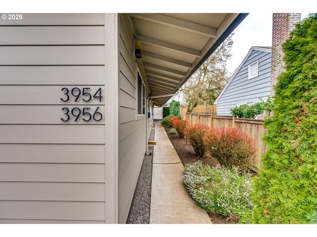 3954 N BORTHWICK Ave, Portland, OR 97227