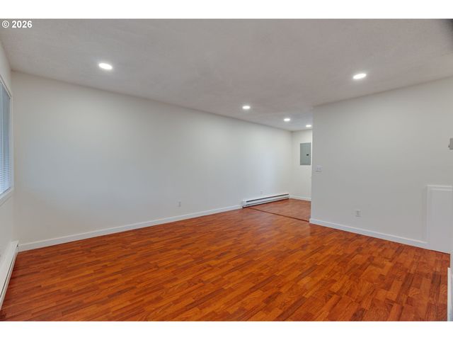 3954 N BORTHWICK Ave, Portland, OR 97227