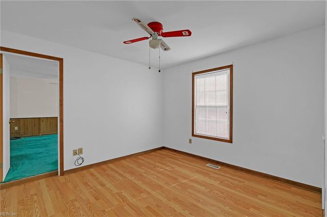 6386 Sterling CT, Gloucester, VA 23061