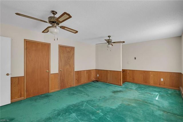 6386 Sterling CT, Gloucester, VA 23061