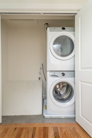 15 Cotting St 1, Medford, MA 02155