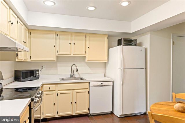 130 WESTBURY CT, Doylestown, PA 18901