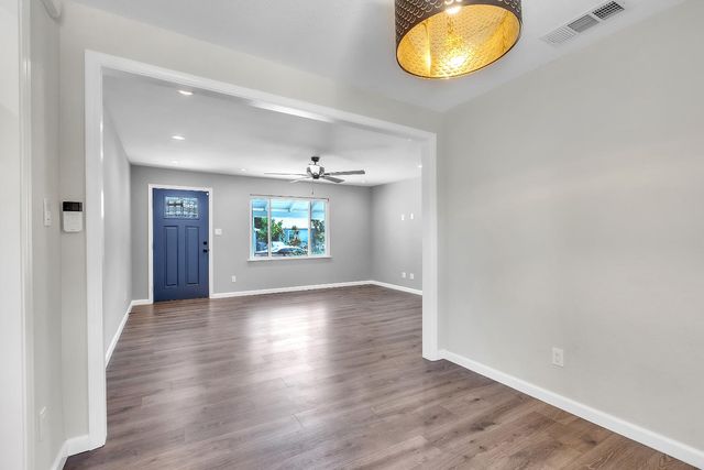 6321 35th Ave, Sacramento, CA 95824