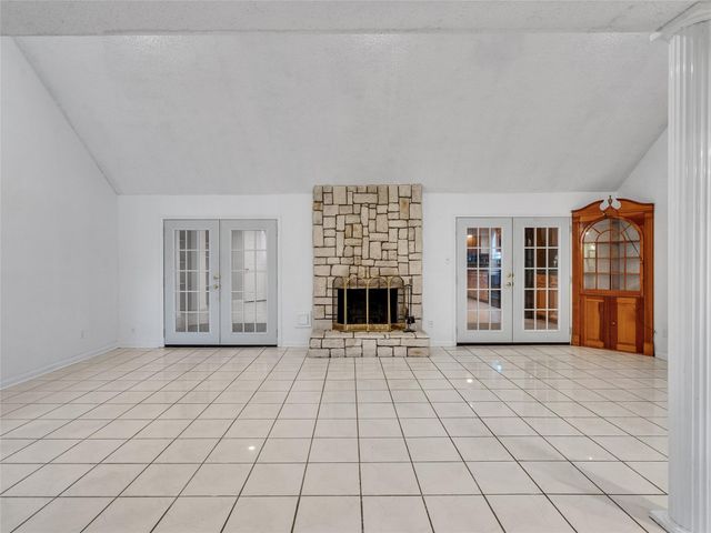 6715 Sandy Oaks Drive, Houston, TX 77050