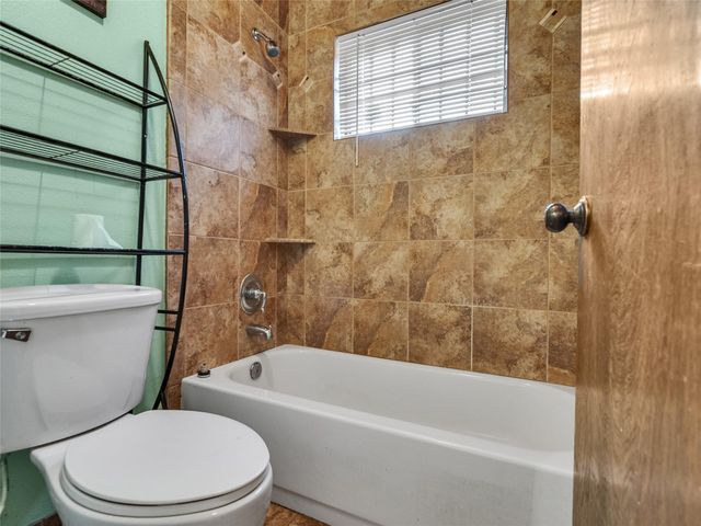 6715 Sandy Oaks Drive, Houston, TX 77050