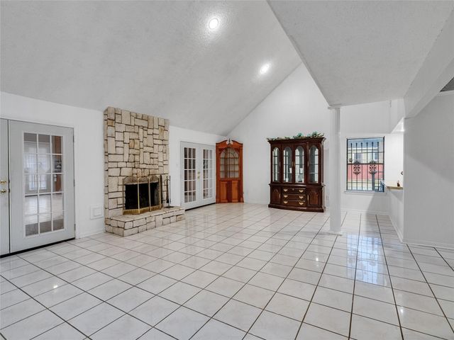 6715 Sandy Oaks Drive, Houston, TX 77050