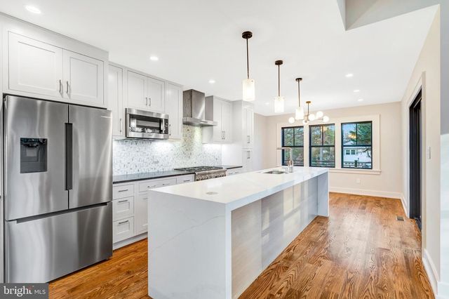 5921 CHESTERBROOK RD, Mclean, VA 22101