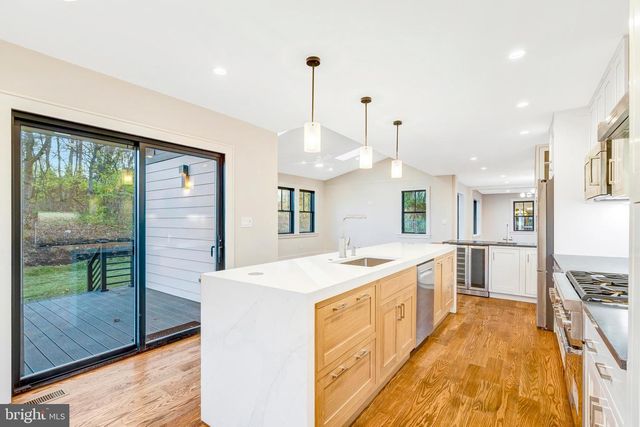 5921 CHESTERBROOK RD, Mclean, VA 22101