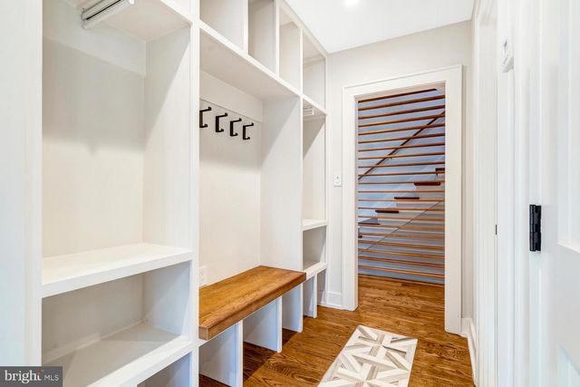 5921 CHESTERBROOK RD, Mclean, VA 22101