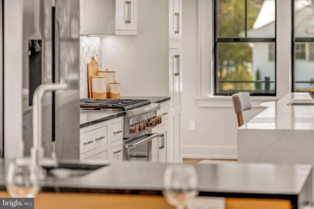 5921 CHESTERBROOK RD, Mclean, VA 22101