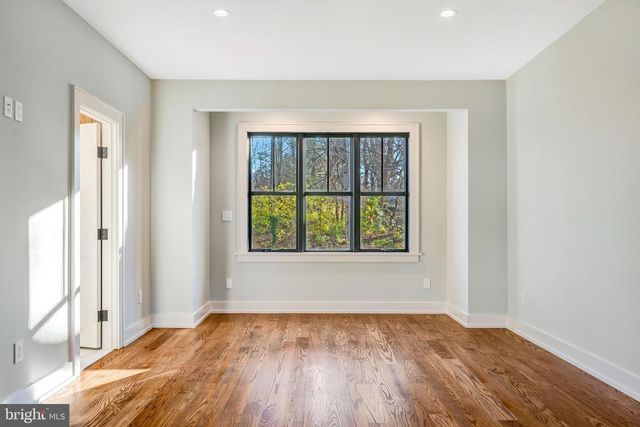 5921 CHESTERBROOK RD, Mclean, VA 22101