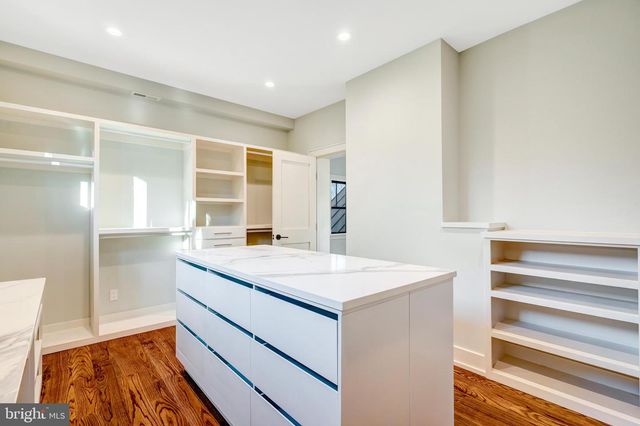 5921 CHESTERBROOK RD, Mclean, VA 22101