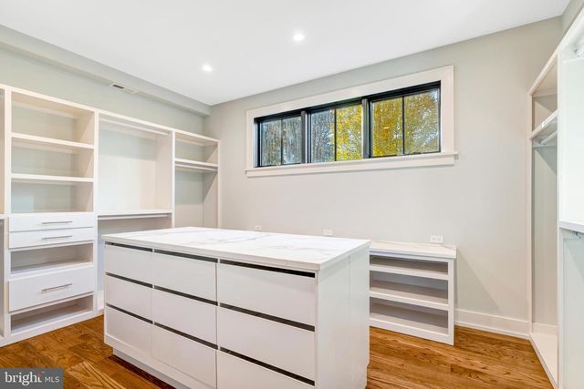 5921 CHESTERBROOK RD, Mclean, VA 22101