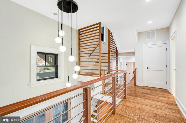 5921 CHESTERBROOK RD, Mclean, VA 22101