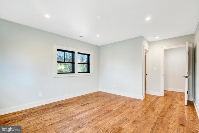 5921 CHESTERBROOK RD, Mclean, VA 22101